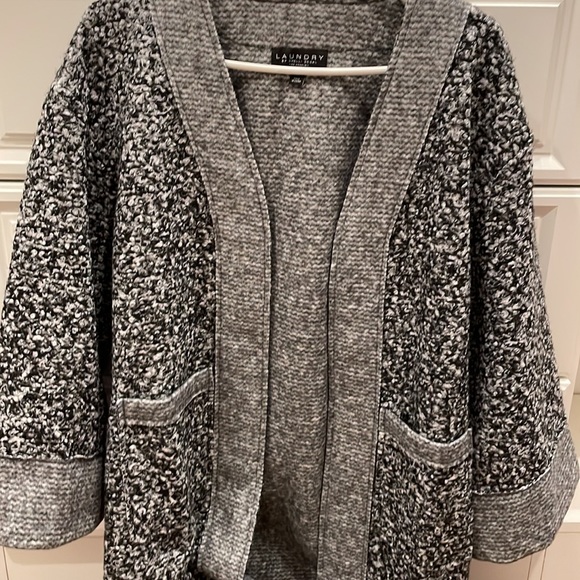 NWT Laundry by Shelli Segal Two Tone Boucle Knit Longline Cardigan - Picture 4 of 6